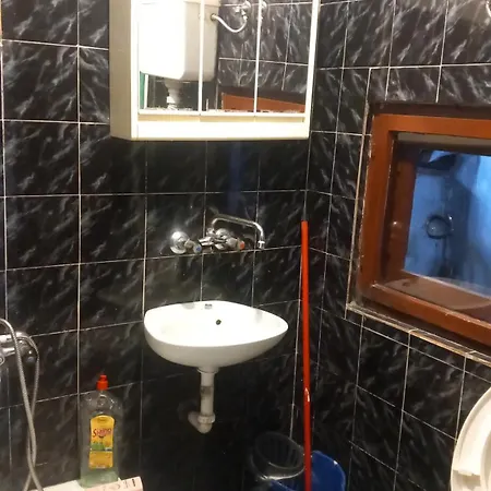 Nina Lili Apartament *